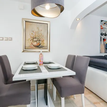 Apartament Relaxing 2bd Apartment, Ground Floor - Walk To Old Town Split