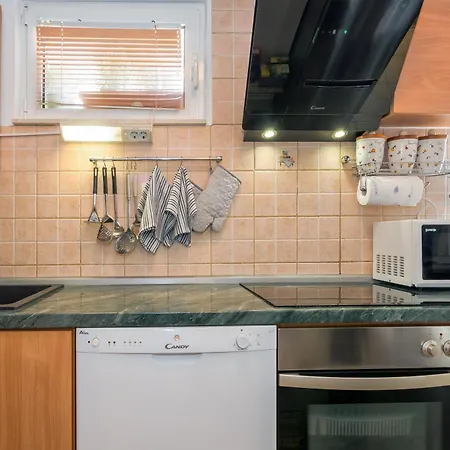 Apartment Relaxing 2bd Apartment, Ground Floor - Walk To Old Town *